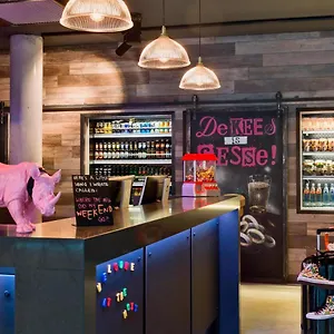 Moxy Frankfurt East Otel Frankfurt am Main